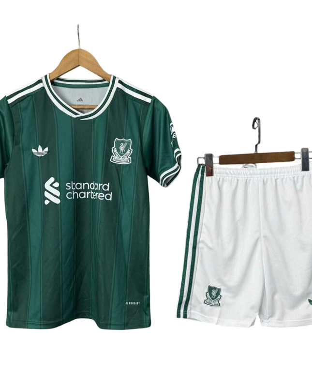 Kit Adidas Liverpool FC Camisola + Calção 25 / 26 Equipamento Terceiro