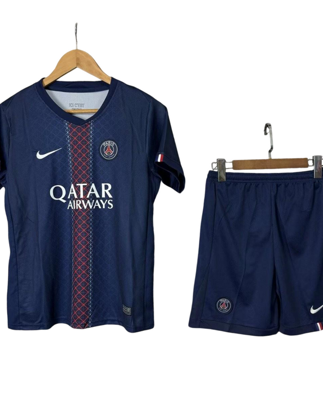 Kit Nike Paris Saint-Germain F.C Camisola + Calção 25 / 26 Equipamento Principal