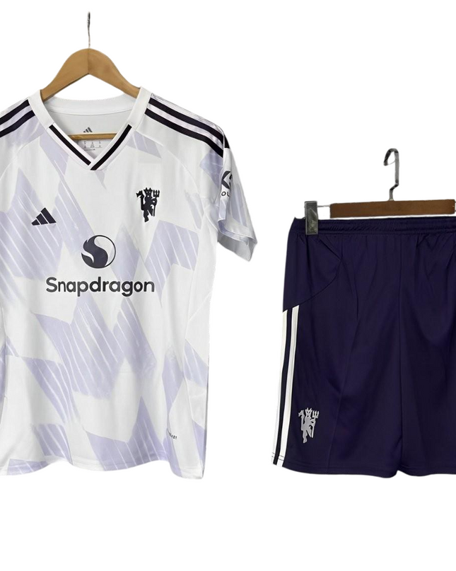 Kit Adidas Manchester United  Camisola + Calção 25 / 26 Equipamento Segundo